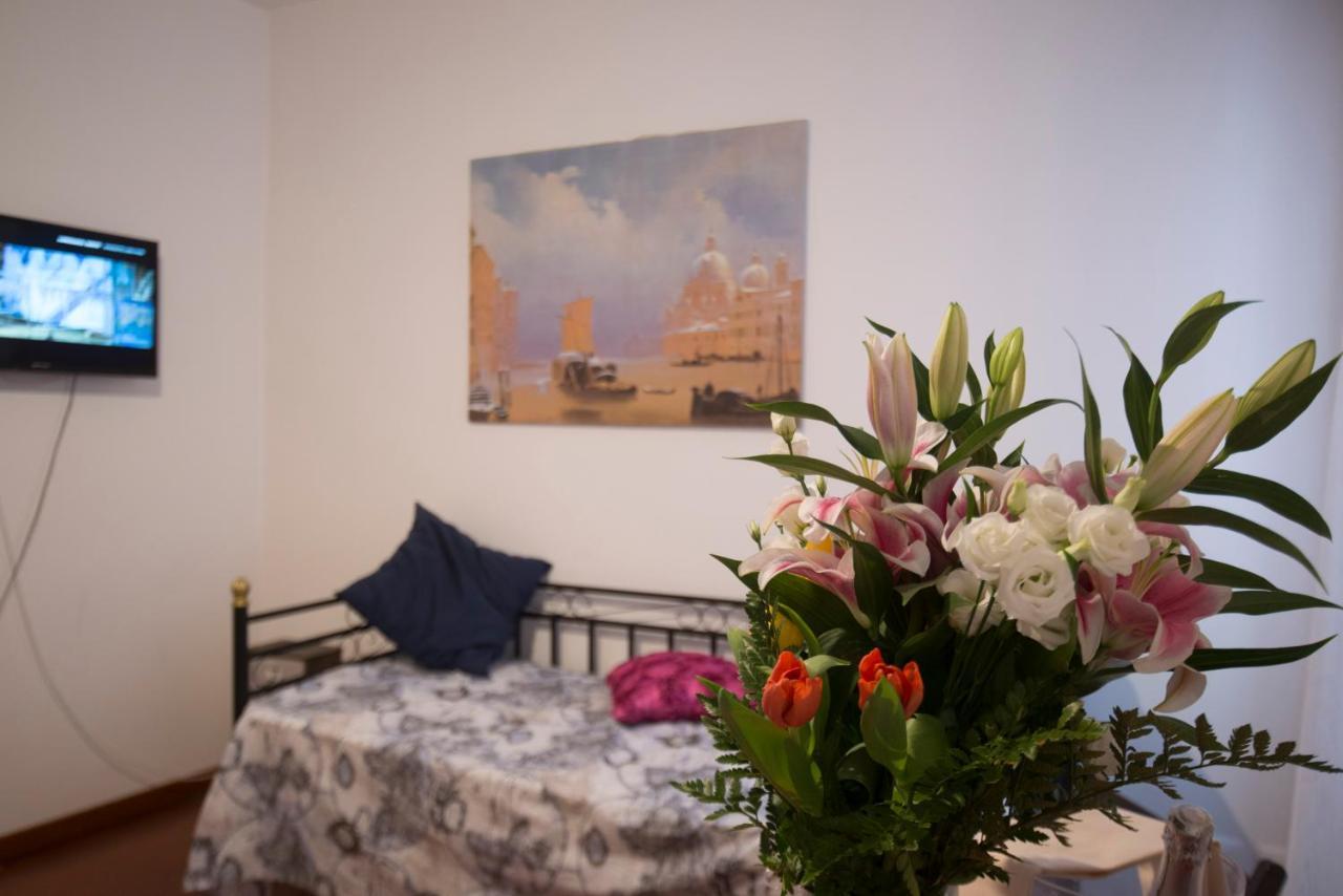 Magic Rialto Hotel เวนิส ภายนอก รูปภาพ