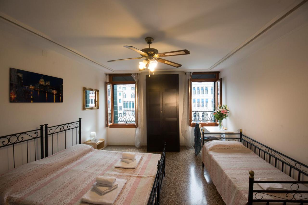Magic Rialto Hotel เวนิส ภายนอก รูปภาพ